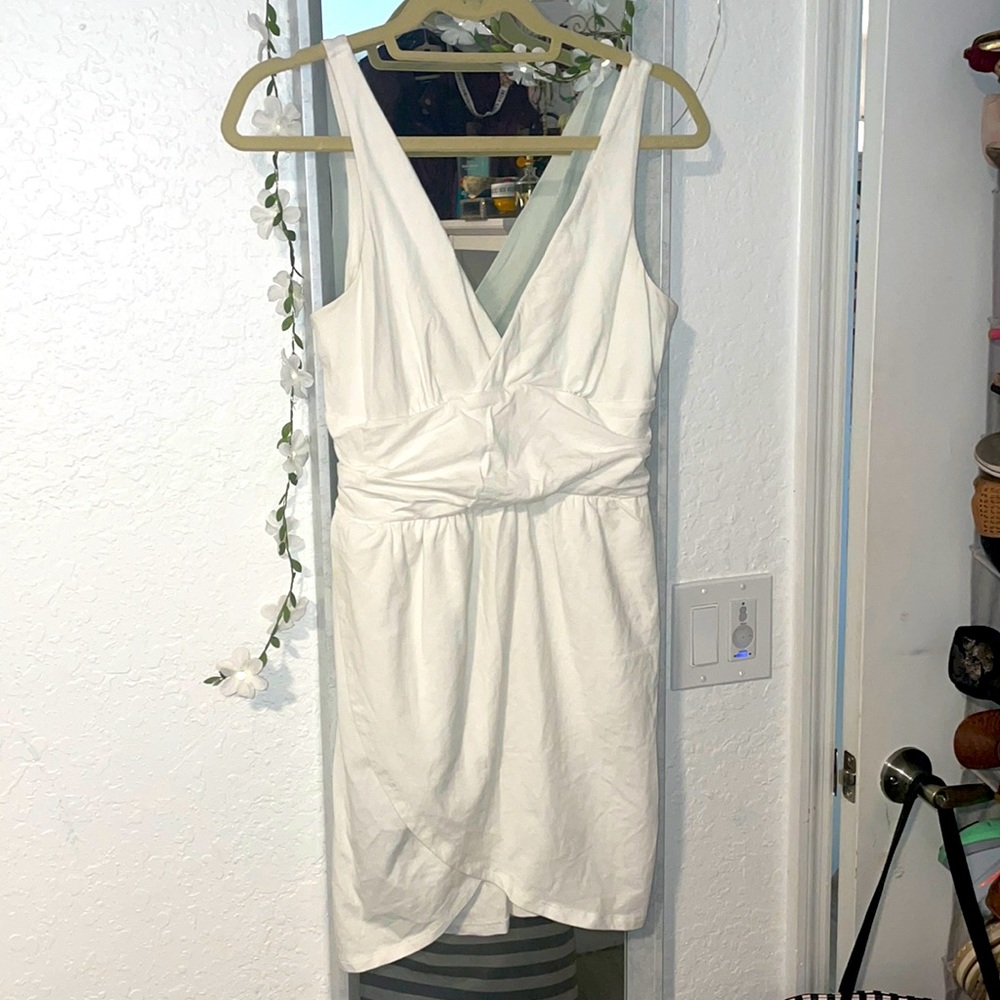 In Style for Summer Bright Colgate White! VS “bra top” all white tulip hem